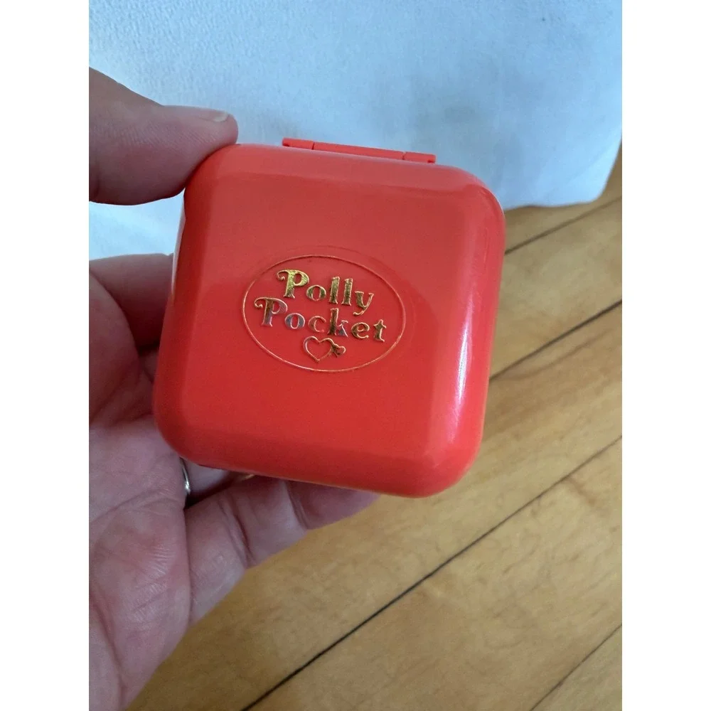 Vintage 1991 Polly Pocket Beach Cafe Compact Bluebird Toys Coral Orange Boat
